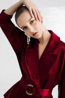 內(nèi)景女裝 探索居家與休閑的時(shí)尚魅力